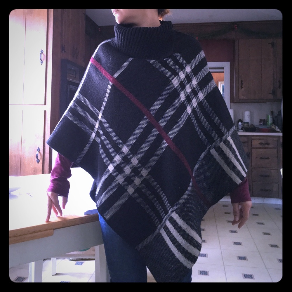 Thick multicolor poncho